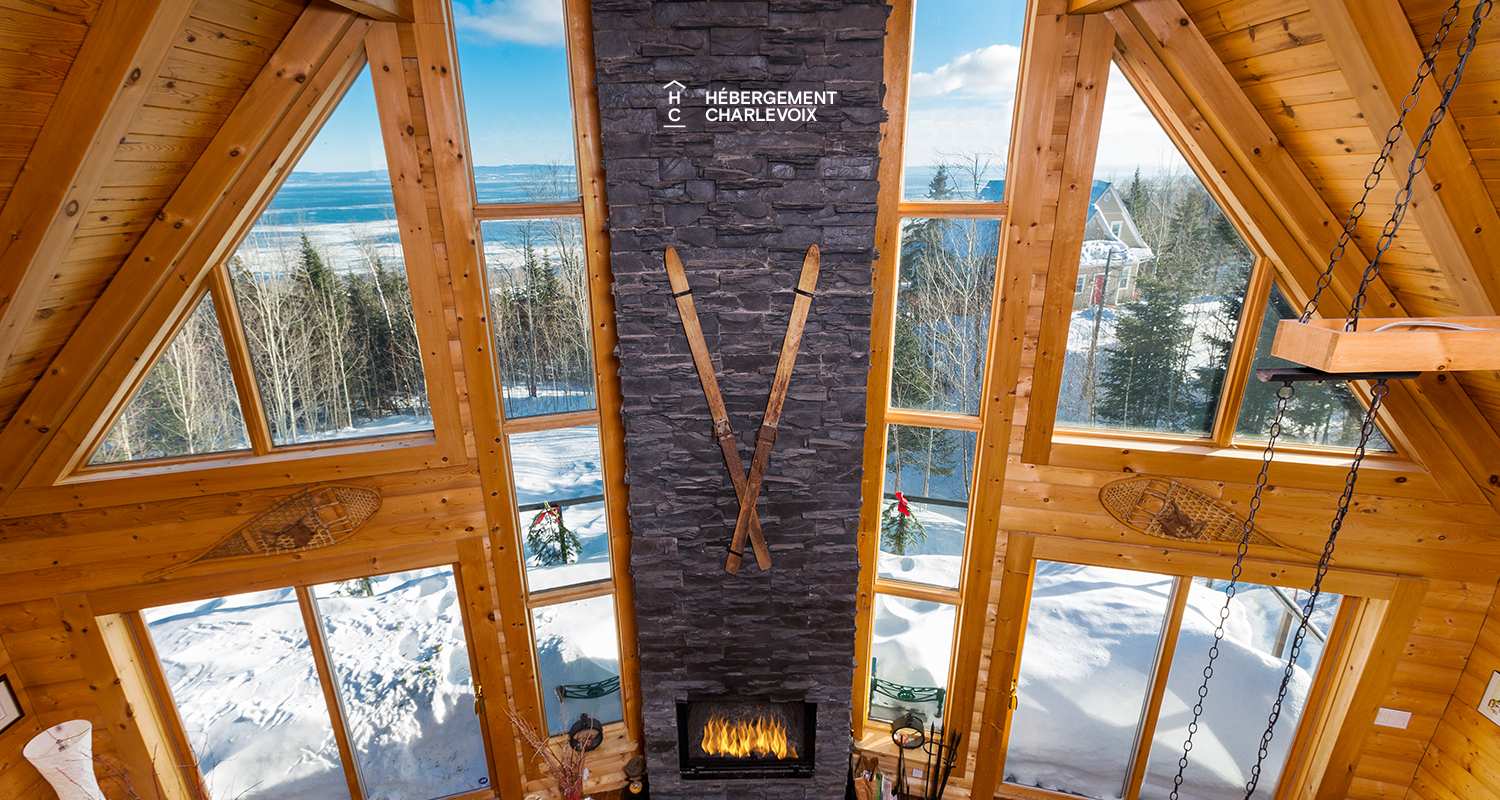 BOI-32 - Subtle marriage of stone and roundwood