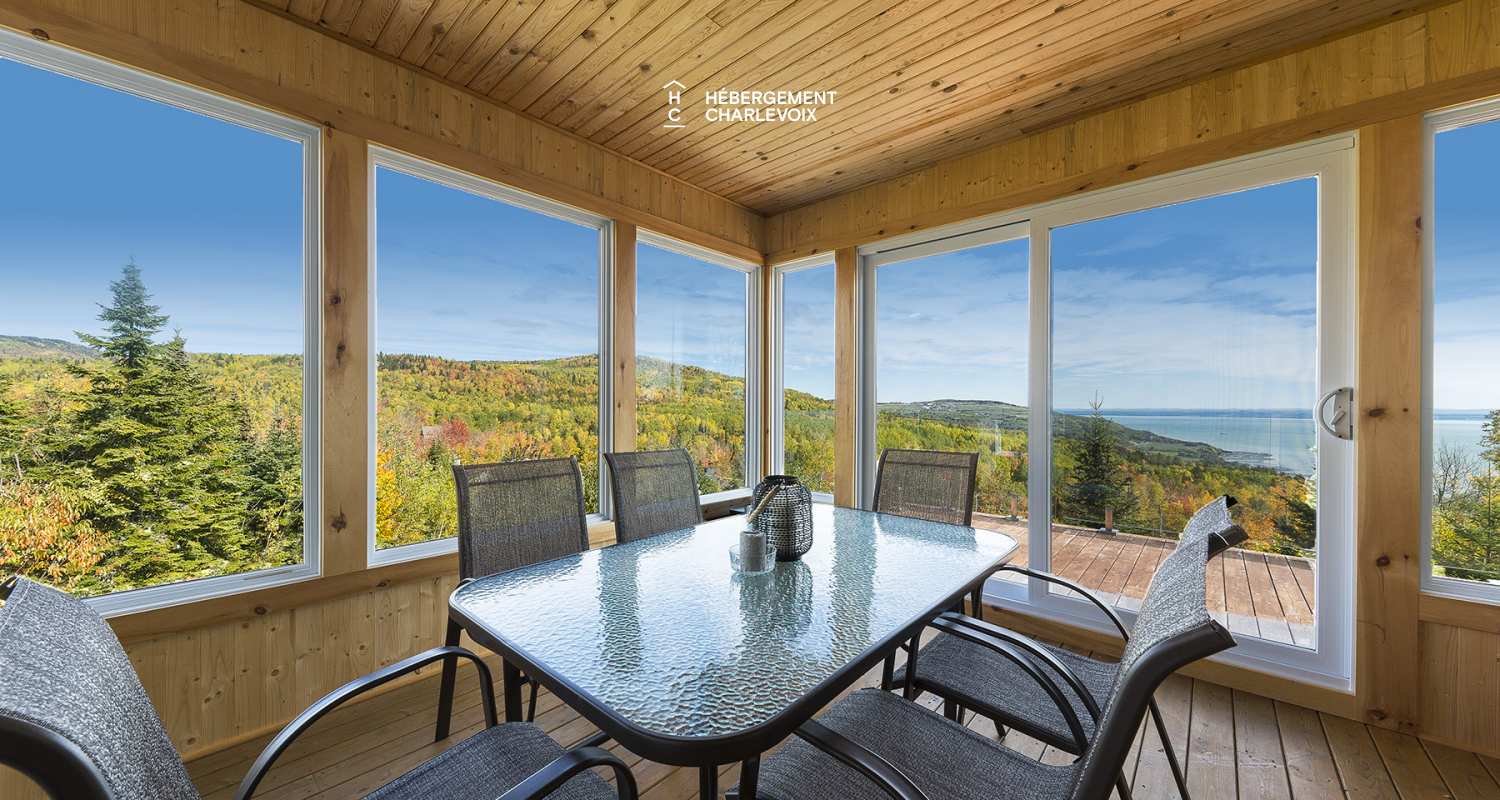 HEL-529 - Amazing view of the St-Lawrence River