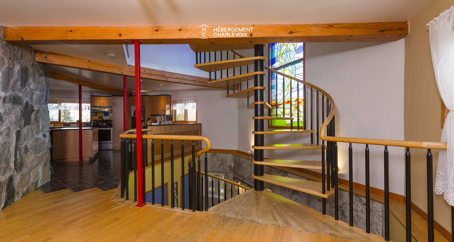 UNI-103 - Unique de par son architecture