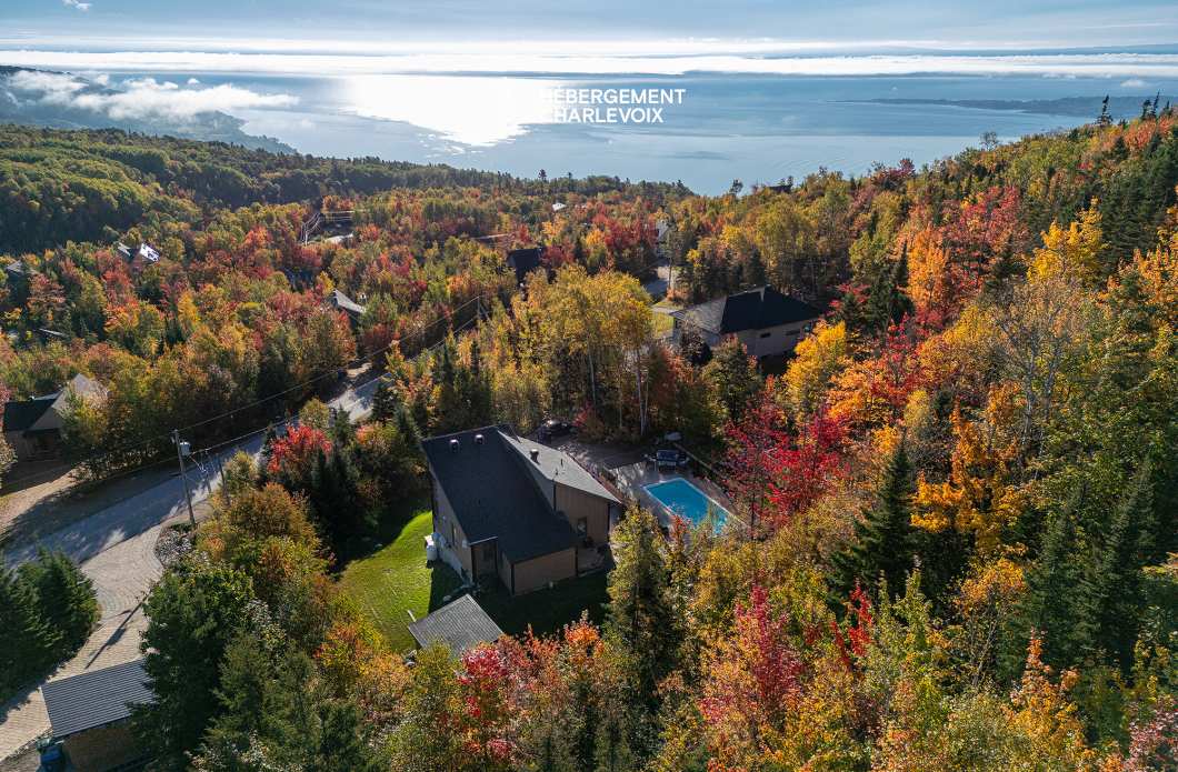 MIR-526 - Maison contemporaine perchée sur un escarpement