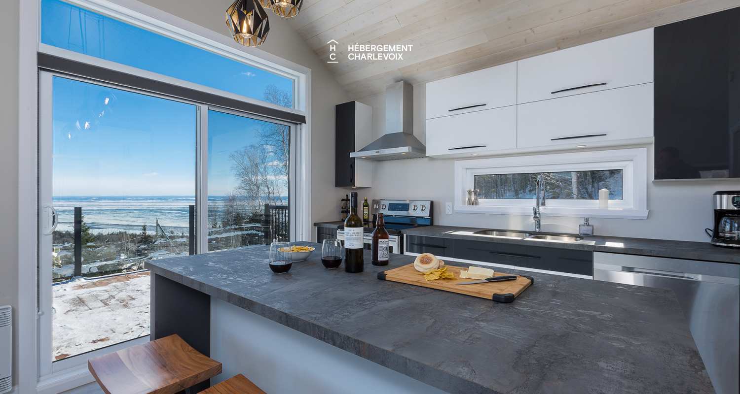 MIR-526 - Maison contemporaine perchée sur un escarpement