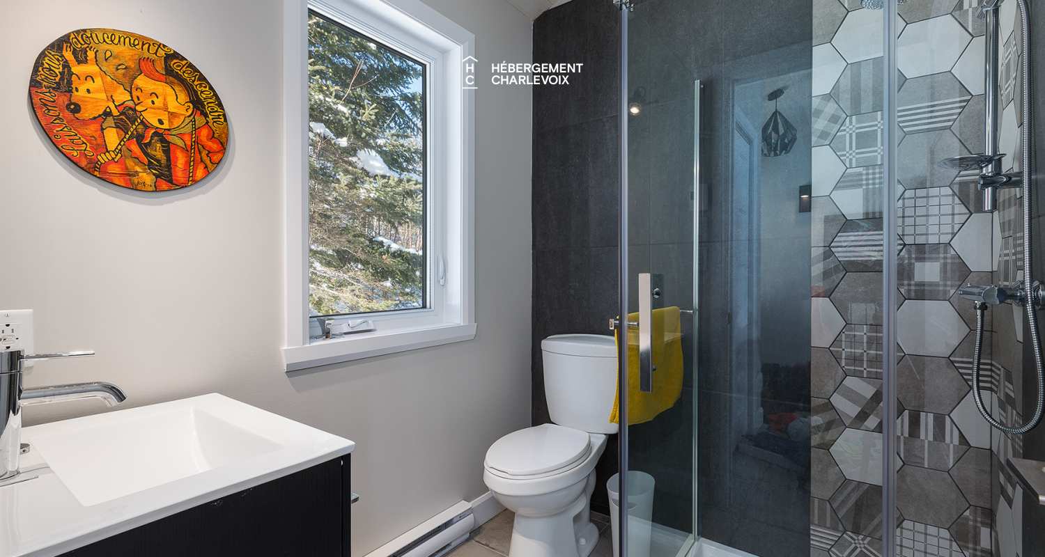 MIR-526 - Maison contemporaine perchée sur un escarpement