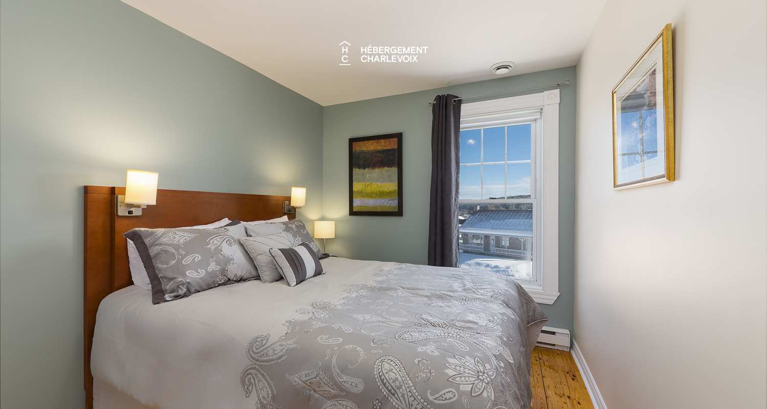 VEN-97 - Welcome to the presbytery of St-Aimé des Lacs in Charlevoix, 10 minutes from the renowned restaurant BOOTLEGGER.