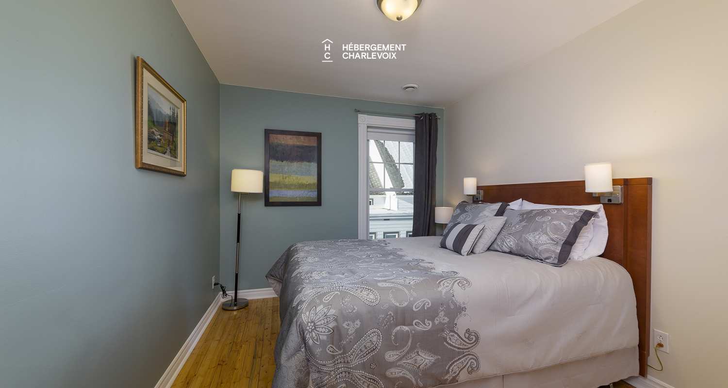 VEN-97 - Welcome to the presbytery of St-Aimé des Lacs in Charlevoix, 10 minutes from the renowned restaurant BOOTLEGGER.