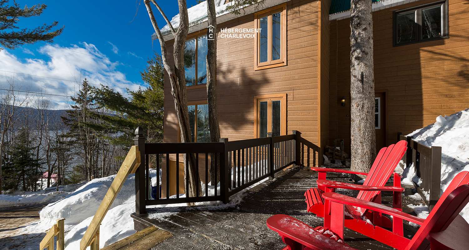 CHU-35 - A charming little waterfall to go with the spa