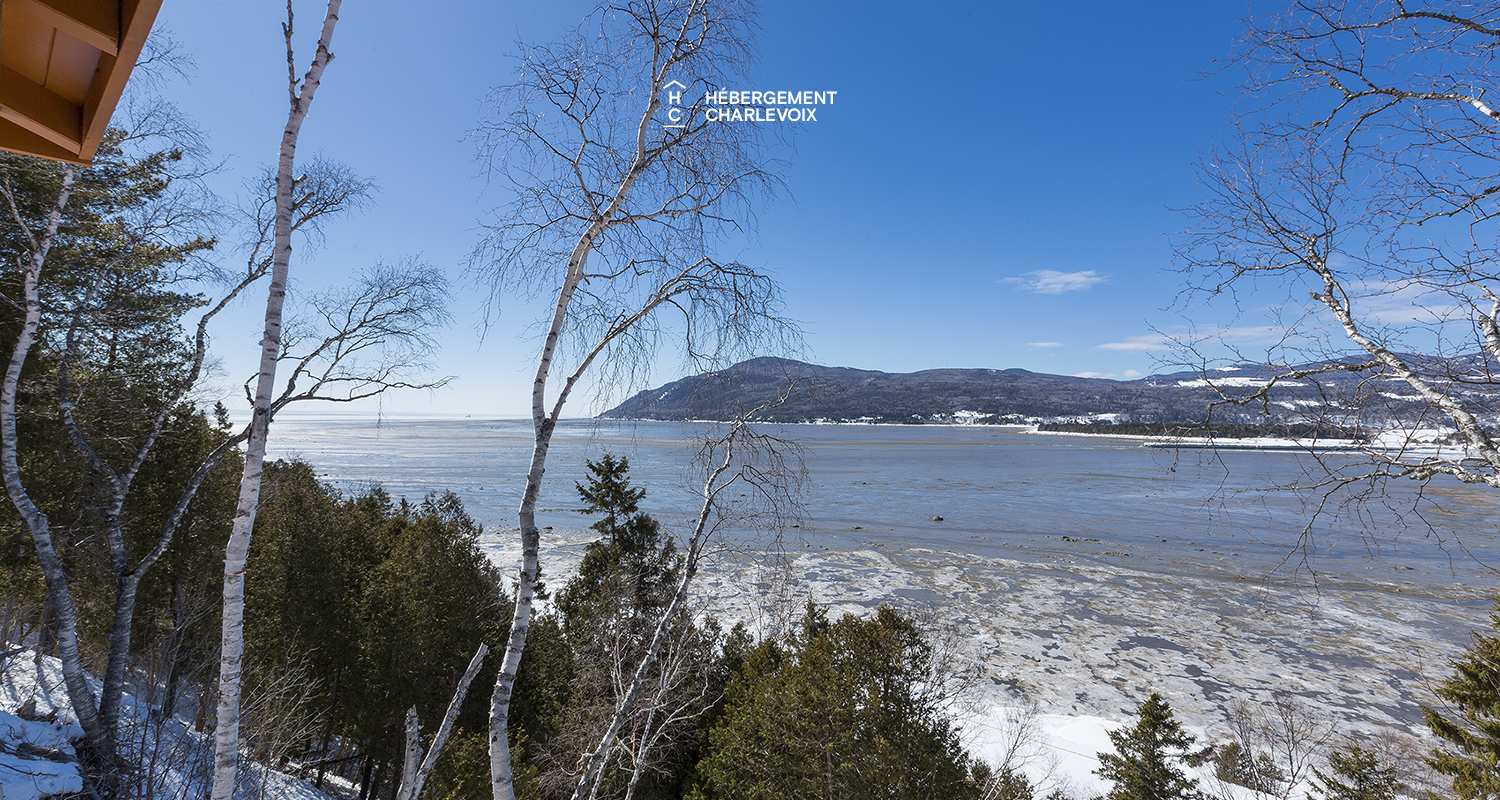 DOU-280 - Charmant chalet surplombant la plage de Baie-Saint-Paul
