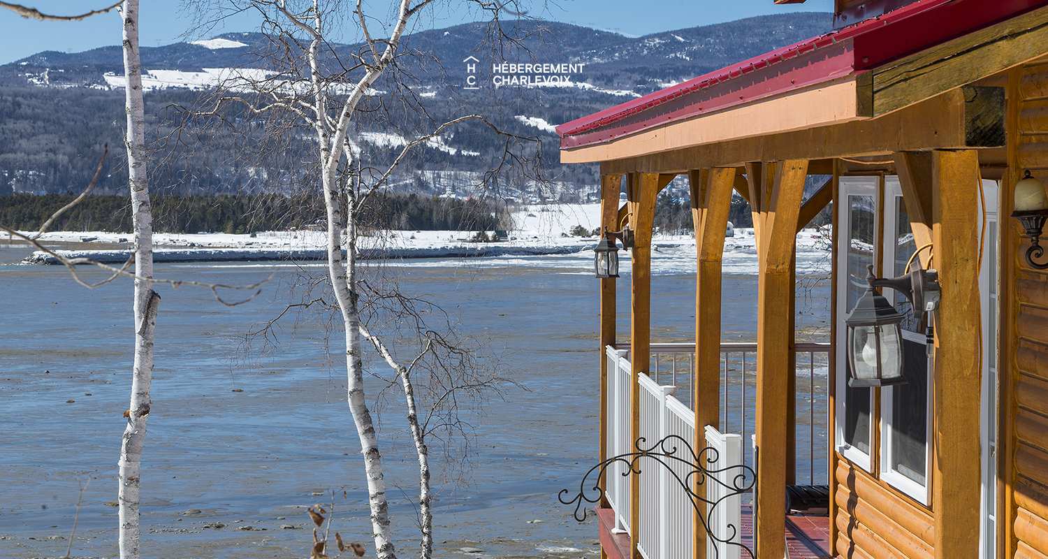 DOU-280 - Charmant chalet surplombant la plage de Baie-Saint-Paul