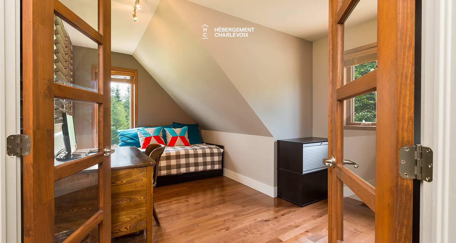 ROS-409 - Superbe terrasse flirtant avec la montagne