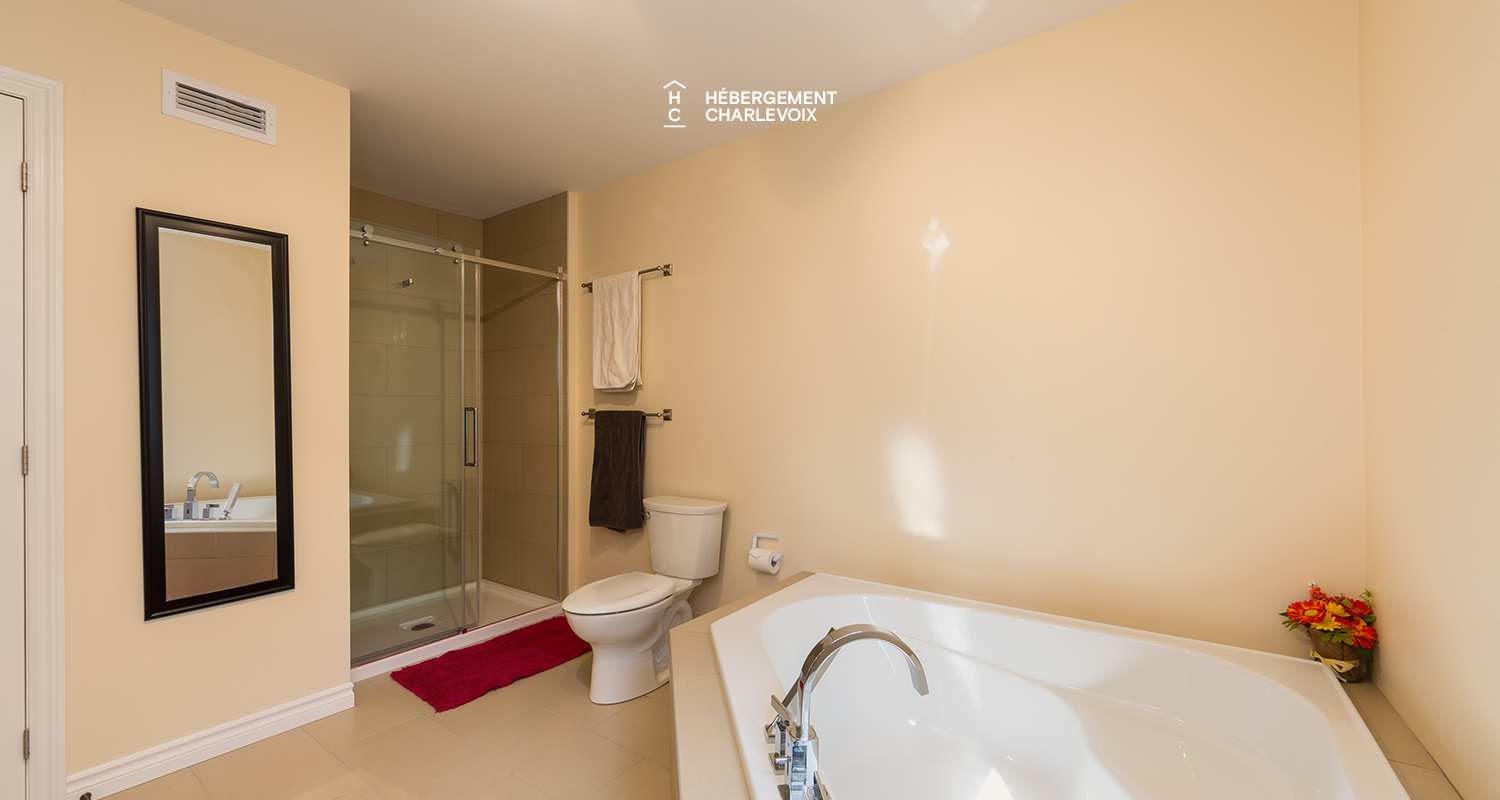 CSQ-65 - Endroit calme et relaxant avec terrasse couverte