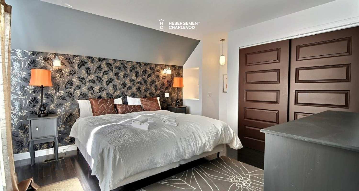 SHI-45 - Le calme paisible du bois environnant