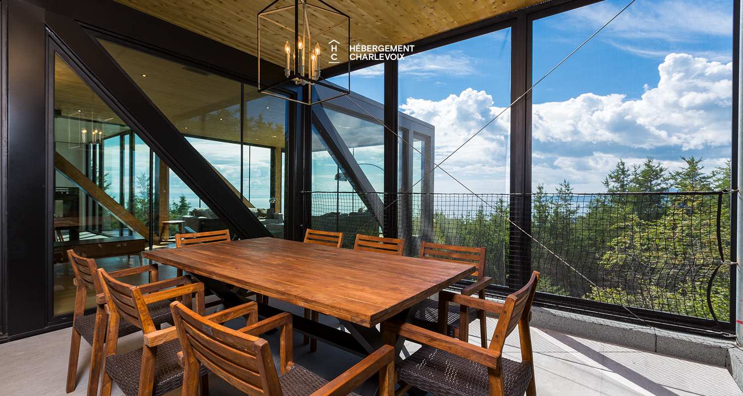 BLA-175 - Résidence à l'architecture élégante et contemporaine