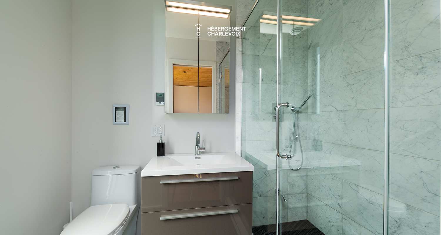 BLA-175 - Résidence à l'architecture élégante et contemporaine