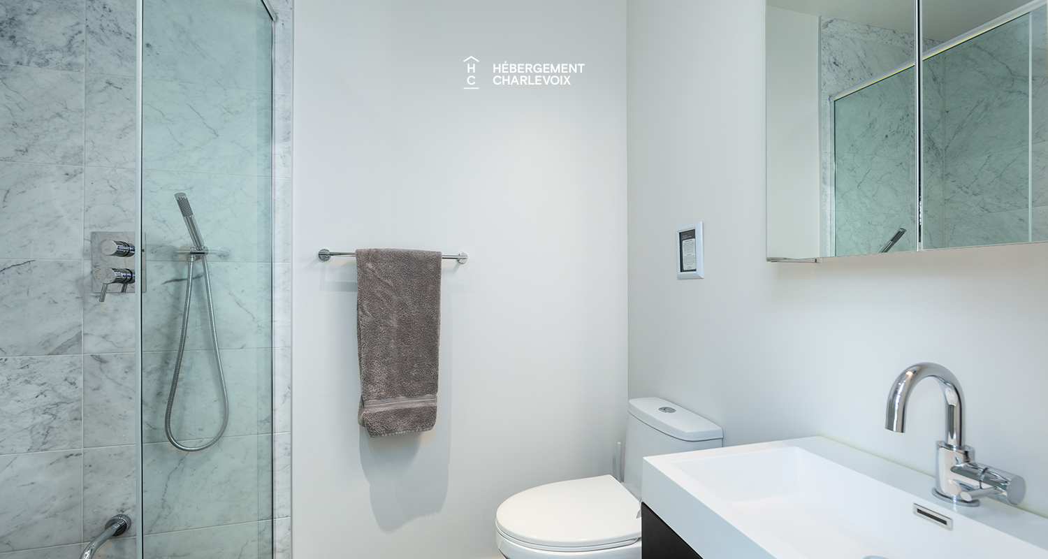 BLA-175 - Résidence à l'architecture élégante et contemporaine