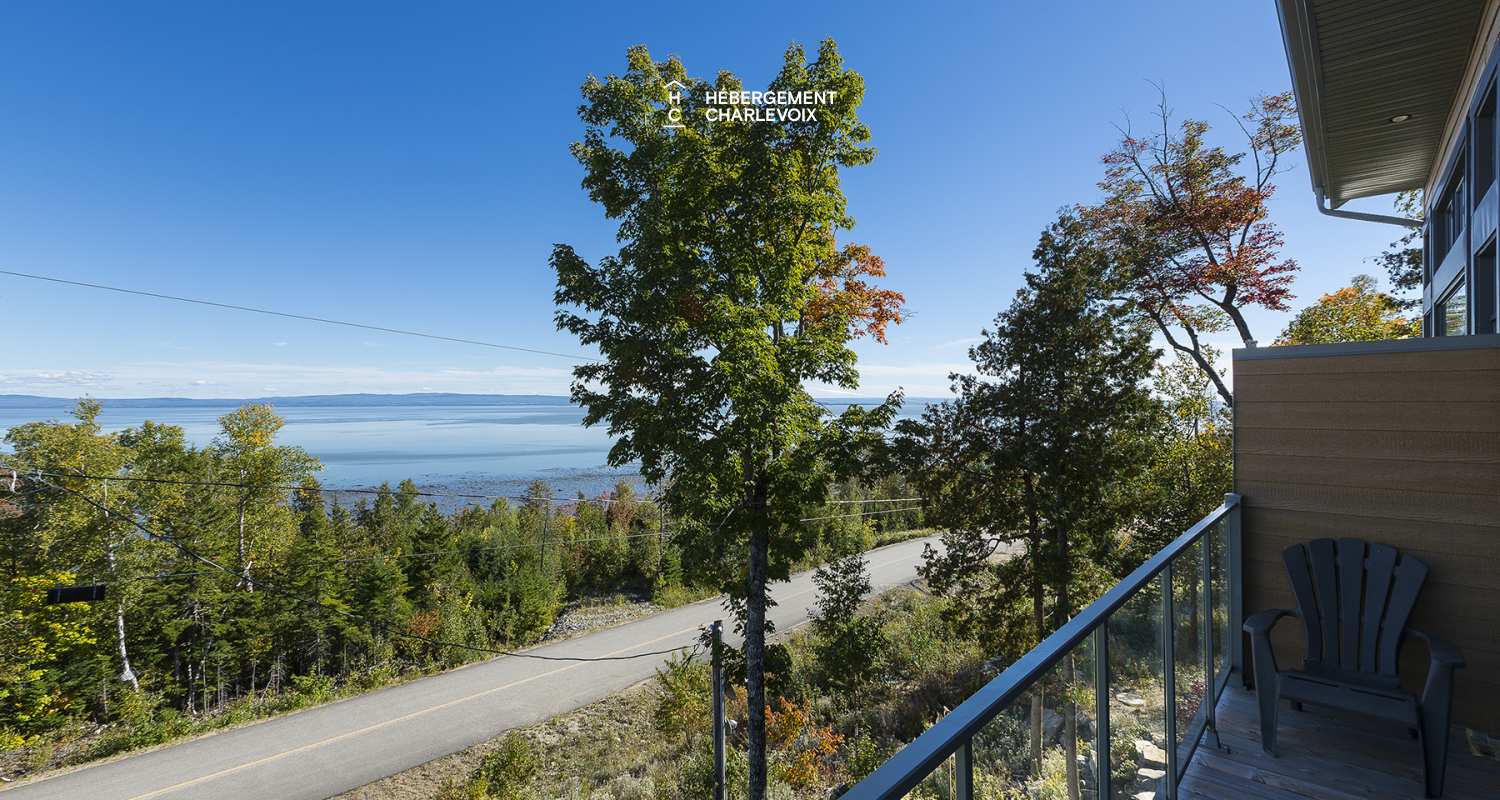 AUB-148 - A fireplace to relax 