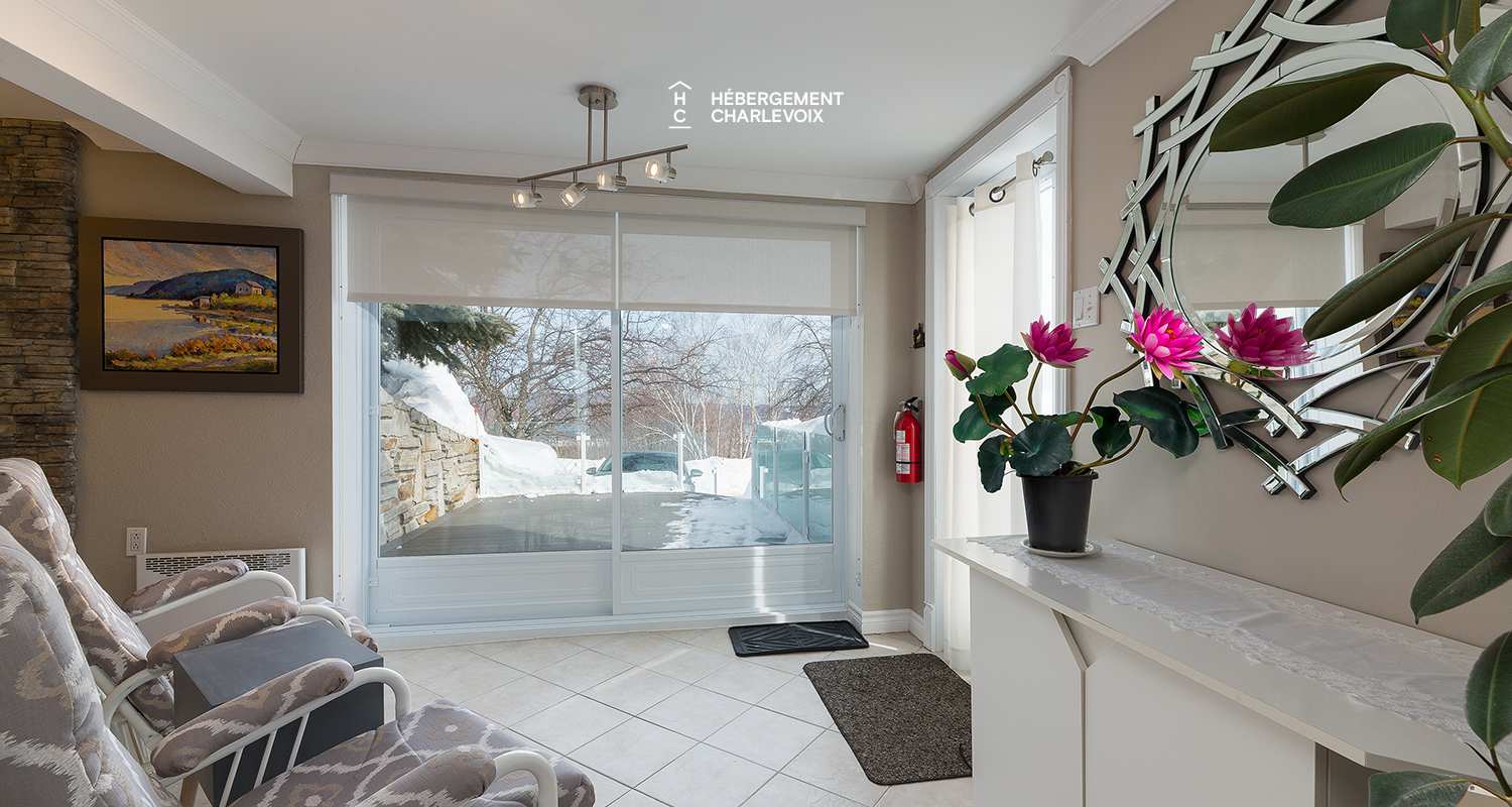 ANT-197-1 - Réservez pour 2 familles, tout en respectant les mesures sanitaires, puisque cette résidence est conçue de façon à se convertir en deux unités distinctes.