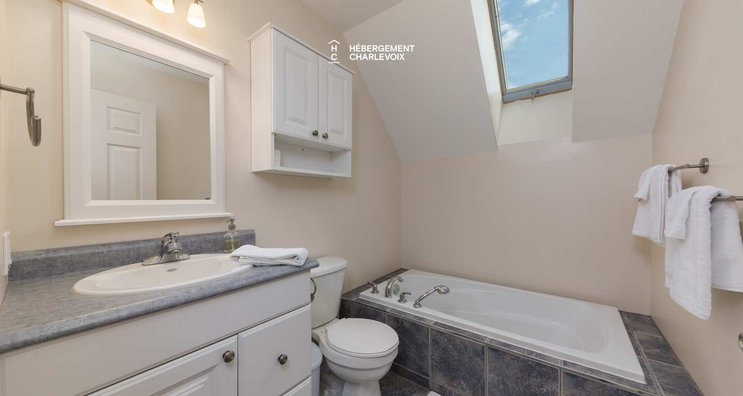 DIA-2507 - In harmony with the St-Lawrence River