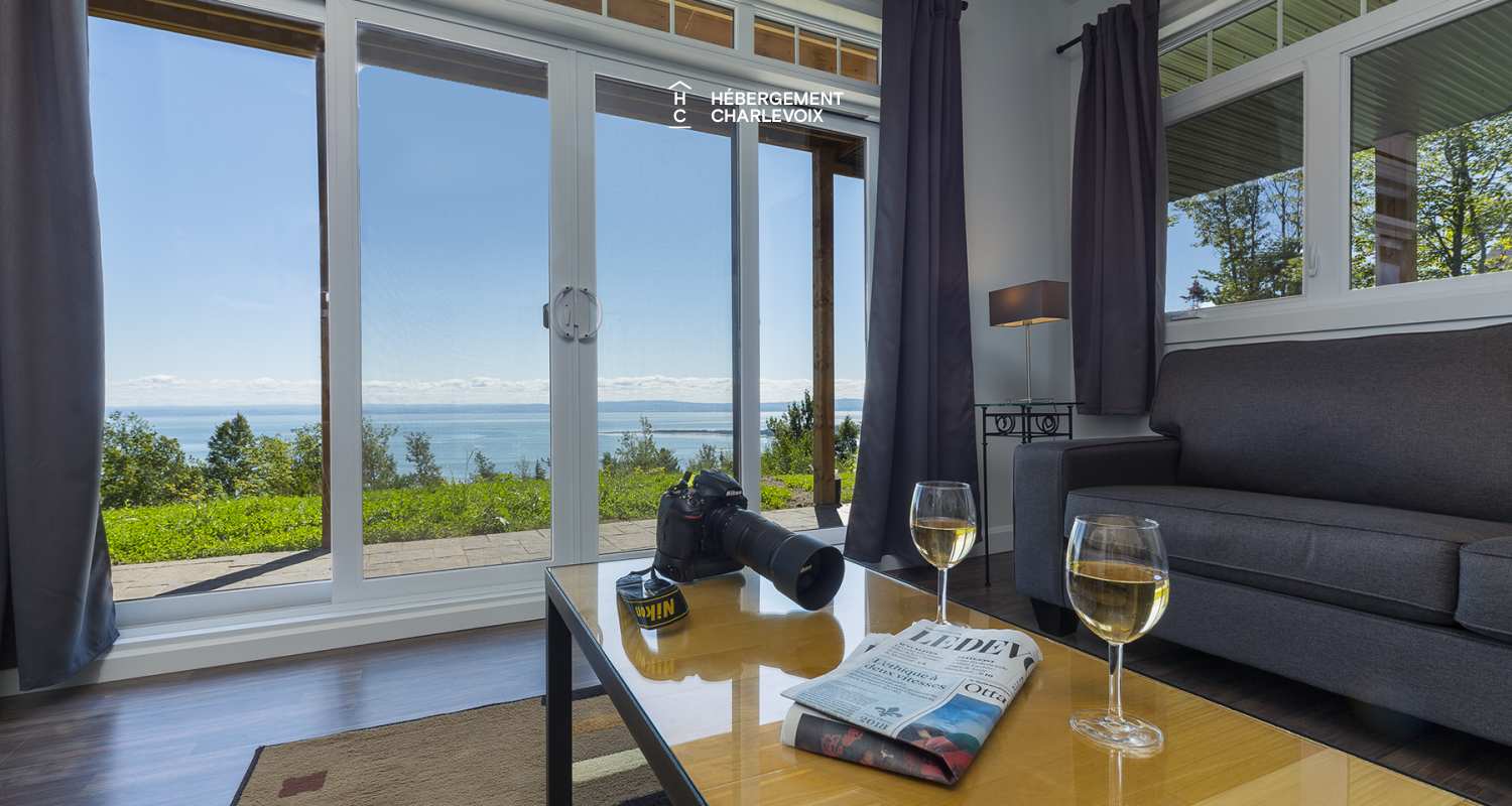 COT-281 - Niché dans un site incomparable!