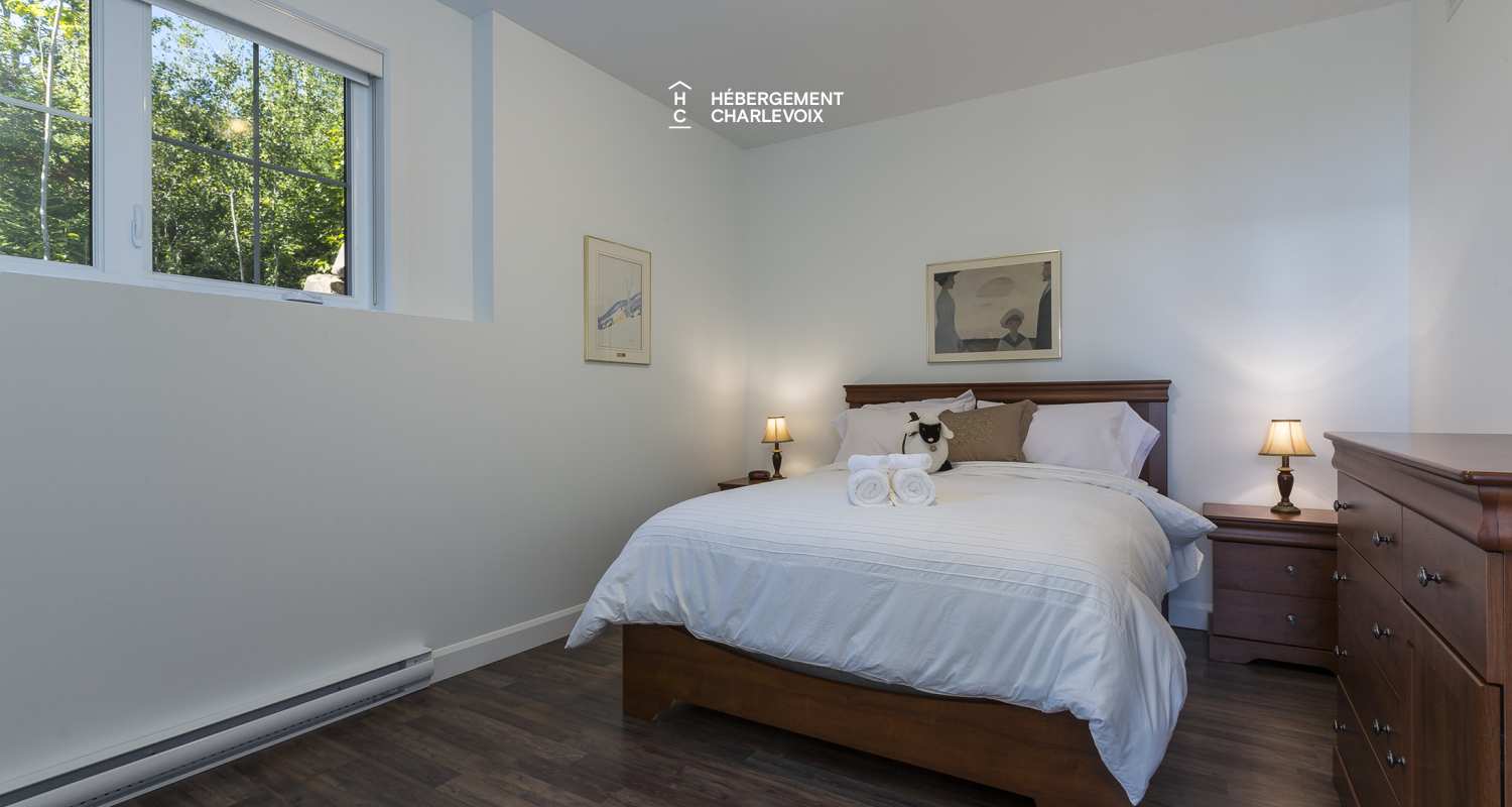 COT-281 - Niché dans un site incomparable!