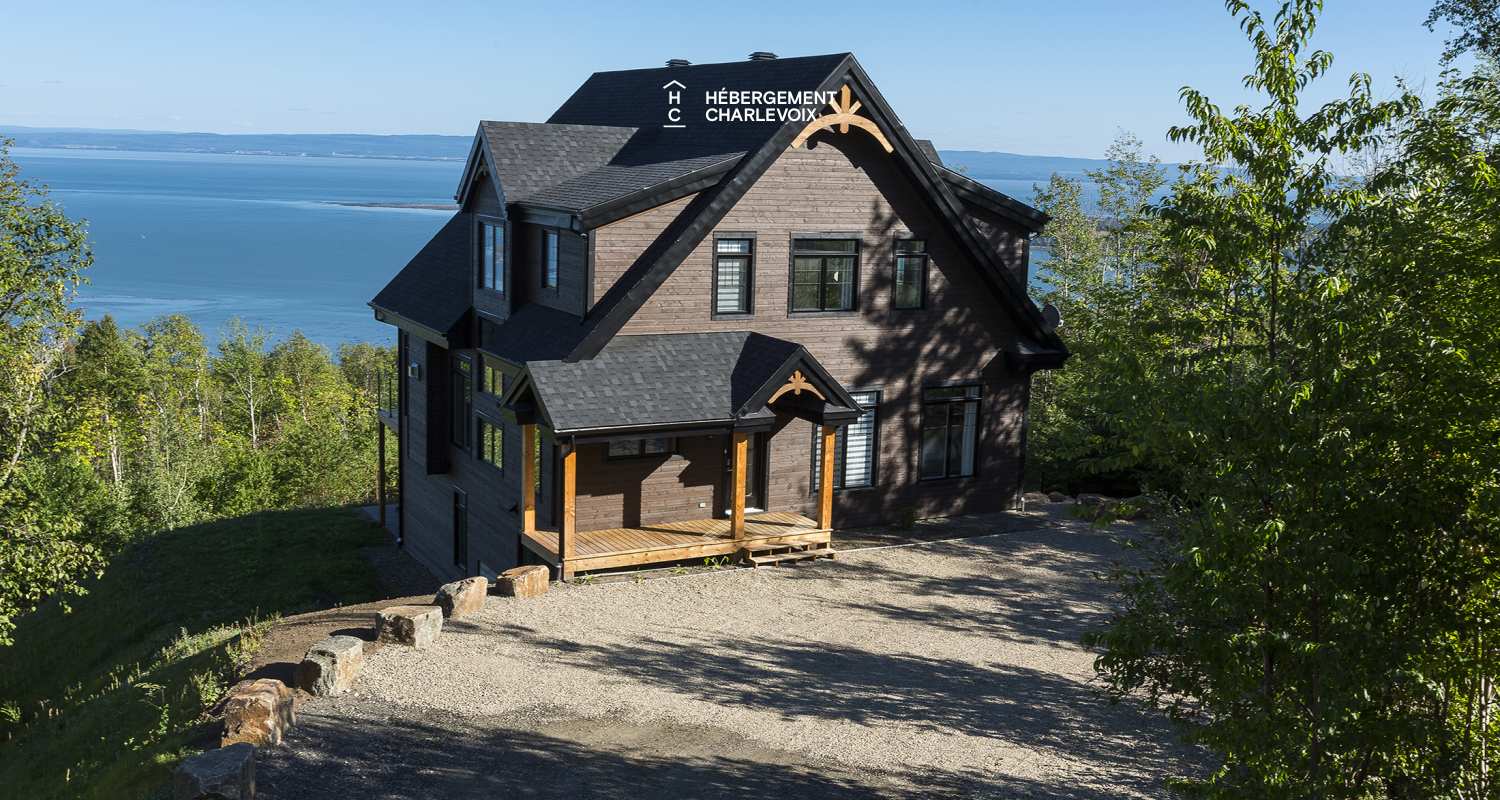 COT-281 - Niché dans un site incomparable!