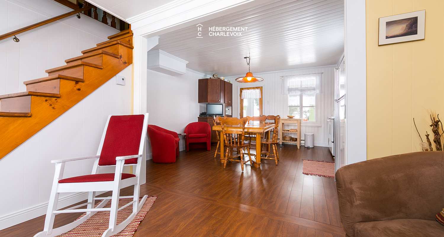 POI-27 - Petite maison fleurie et champêtre