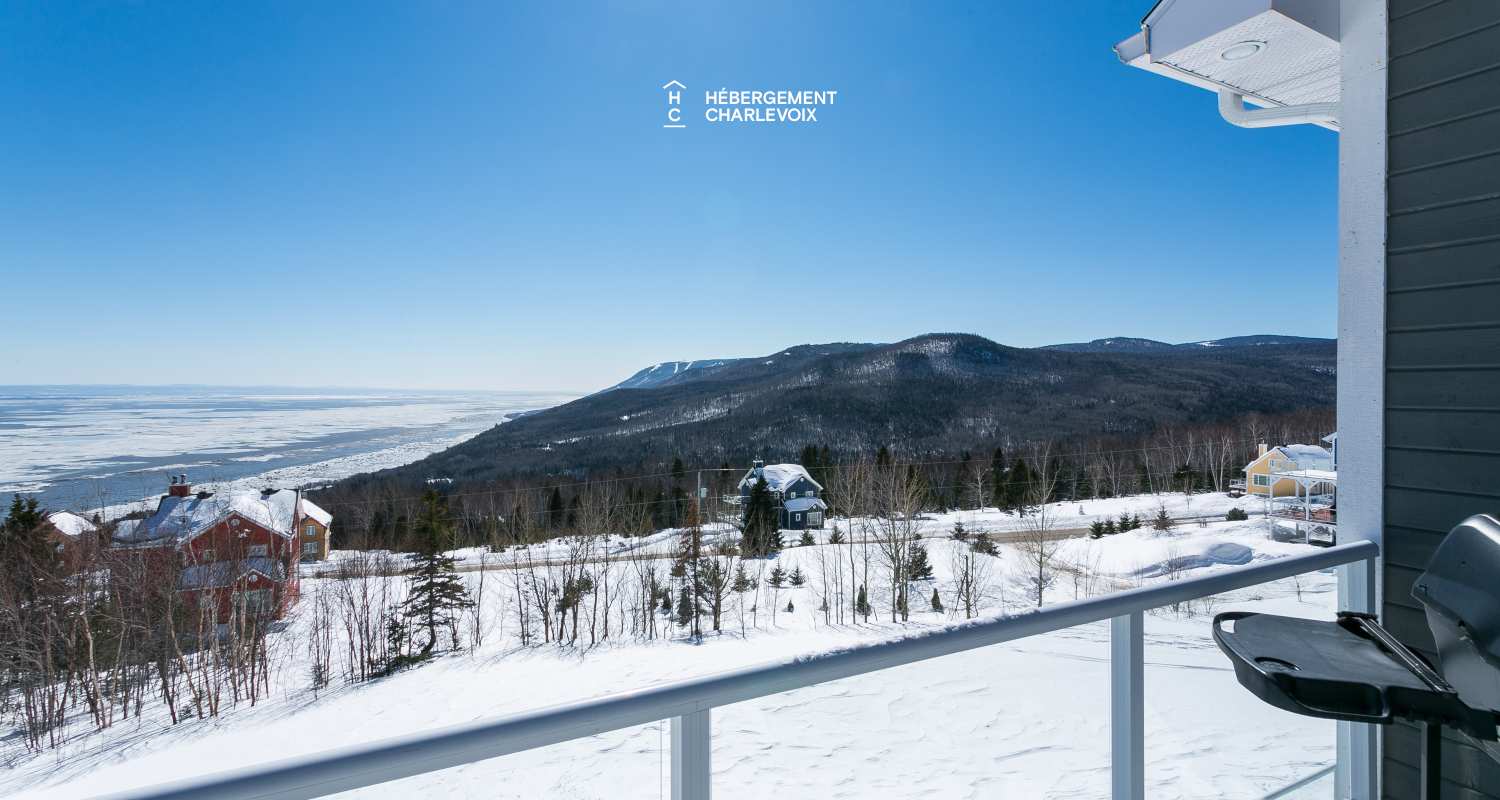 ANC-25-2 - Se hissant majestueusement entre le fleuve et les montagnes!
